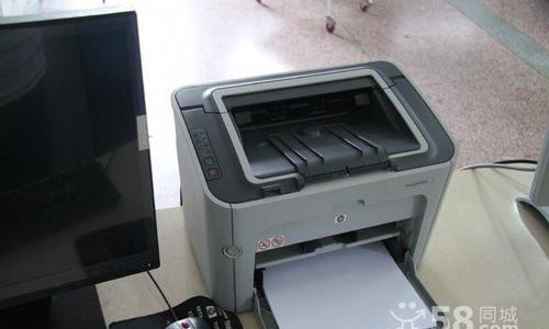 解决HP打印机纸卡问题的方法（修复纸卡问题并使打印机恢复正常）
